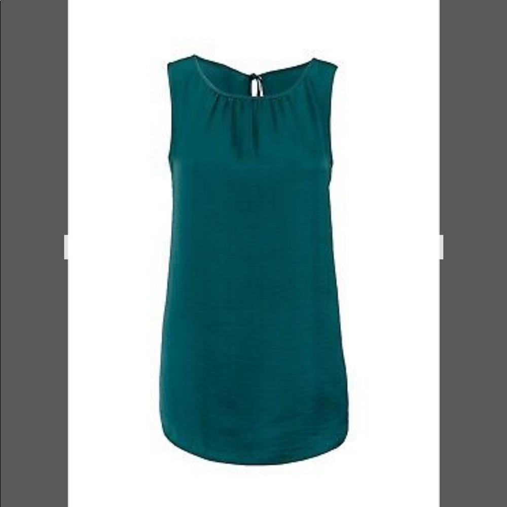 CAbi mist sleeveless top size SMALL in teal